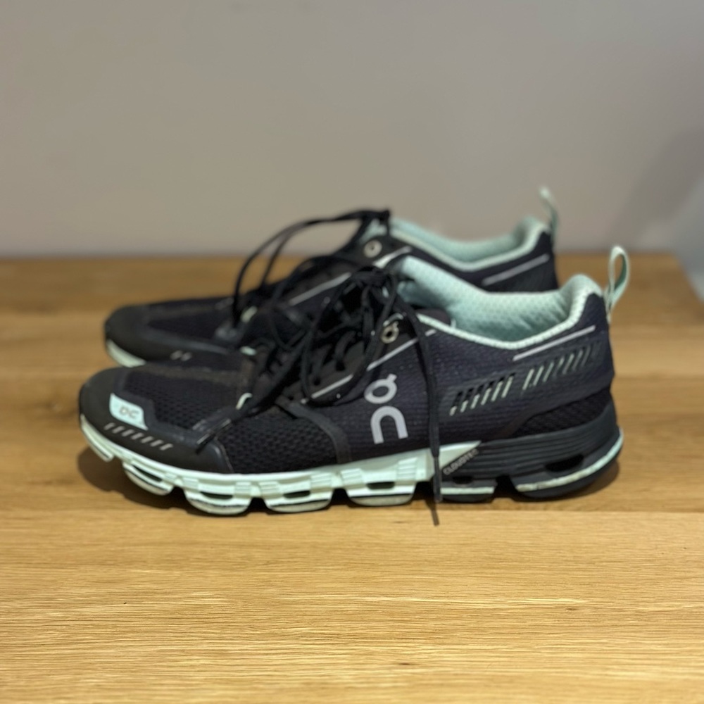 On Cloud Cloudflyer Women's Black and Mint Running Shoes Sneakers